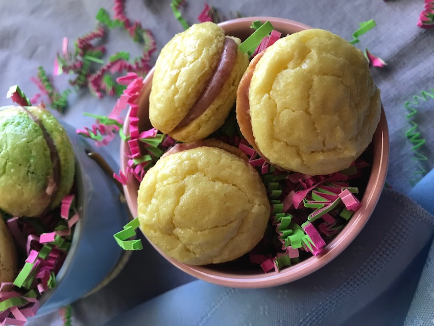 Classic French Macaron cookie recipe for beginners