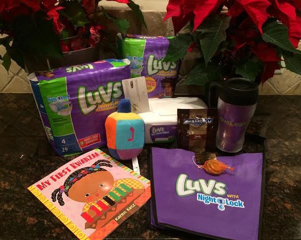 Keep Your Babies Happy And Dry With Luvs Diapers! #LuvsLeakFreeHoliday