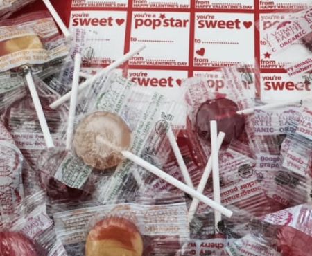 YumEarth Organic Candy Is My New Sweet Tooth Addiction – A Good One! #SweetOrganic