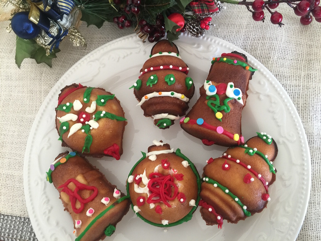 Christmas Cookies 3d Ornament Tea Cakes Decorated Recipeideas