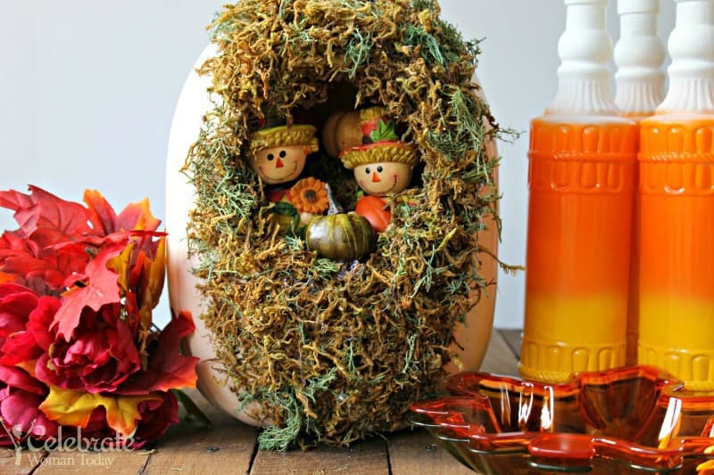 Halloween Pumpkin Garden is one of Easy pumpkin crafts for Halloween and Thanksgiving
