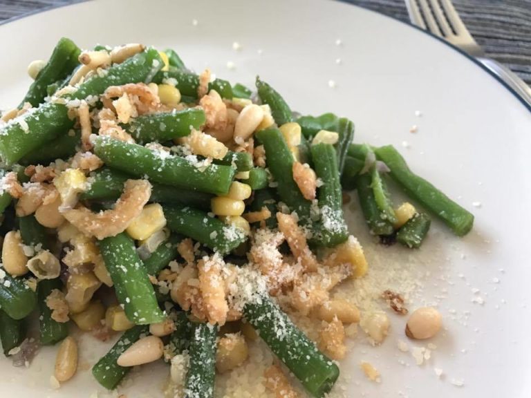 Green Beans with Corn, Pine Nuts