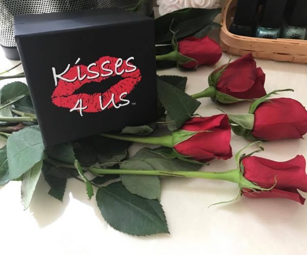 KISSES 4 US Giveaway To Honor The Power Of A Kiss #MyValentine