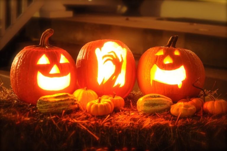 halloween glowing pumpkins
