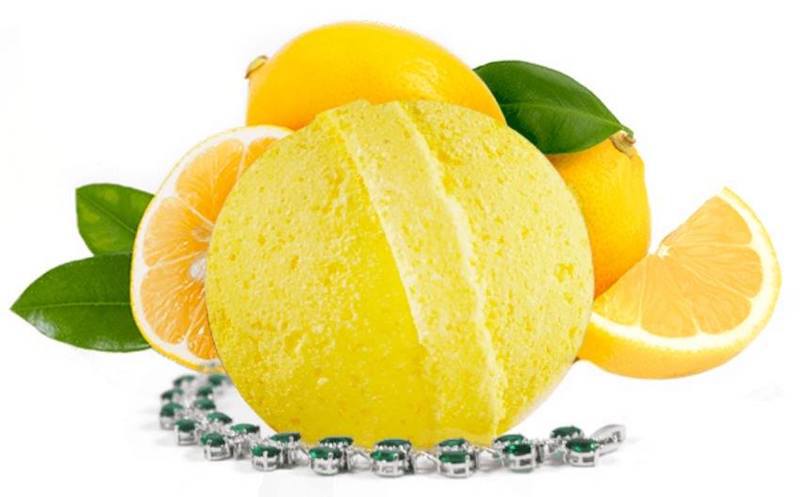 Fizzing Bath Bombs