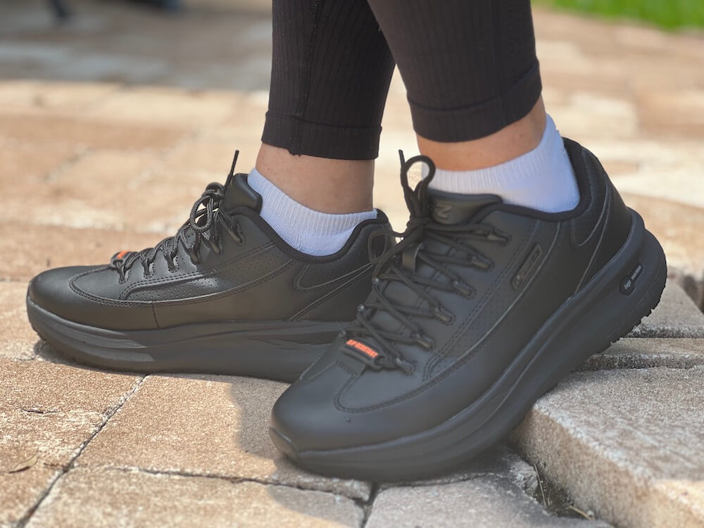 slip resistant lugz express sneakers