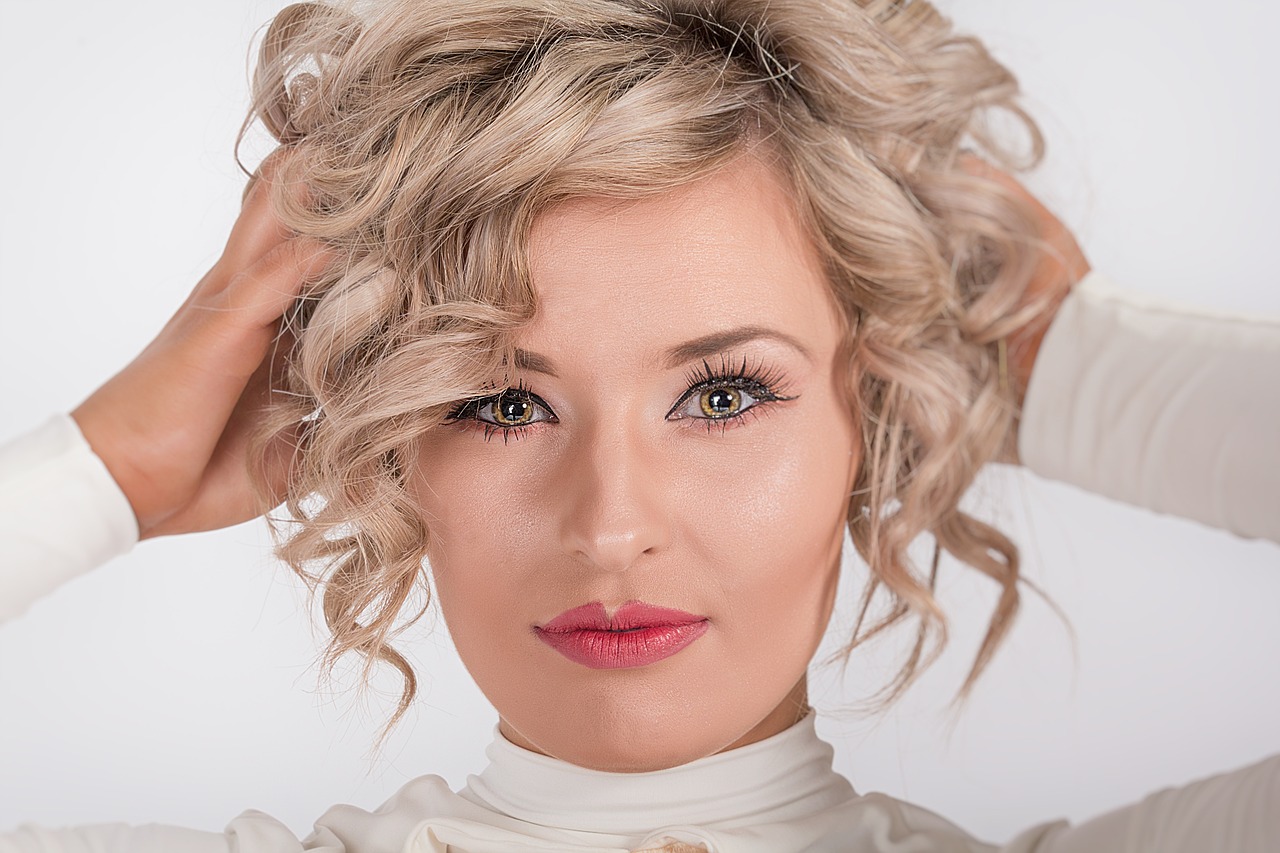 woman with blonde hair