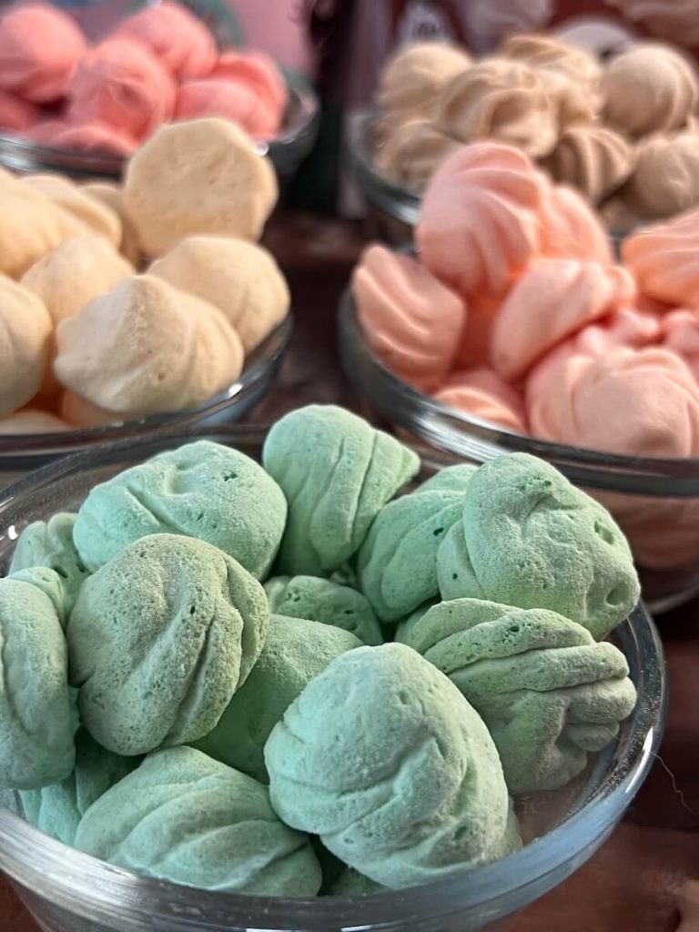 chocolate mint meringue cookies